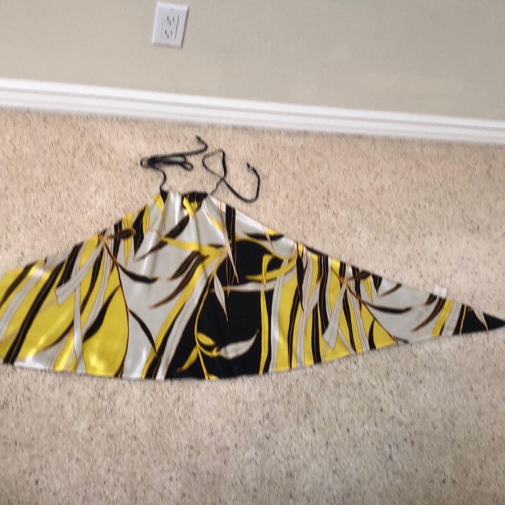 Silk tie top